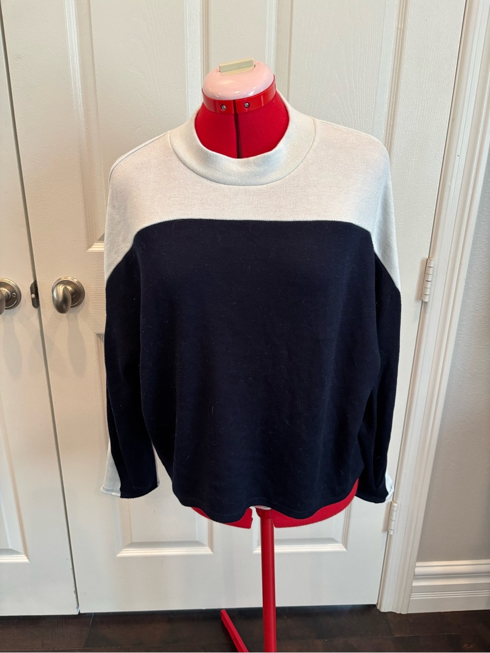Women's Two-Tone Crewneck Sweater - Navy and White